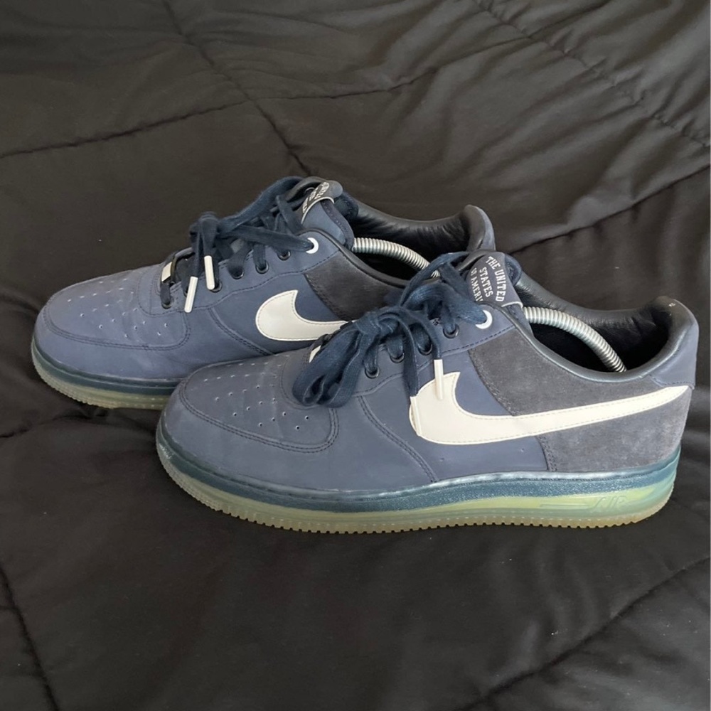 Nike: Air Force 1 (Low NRG Medal Stand)